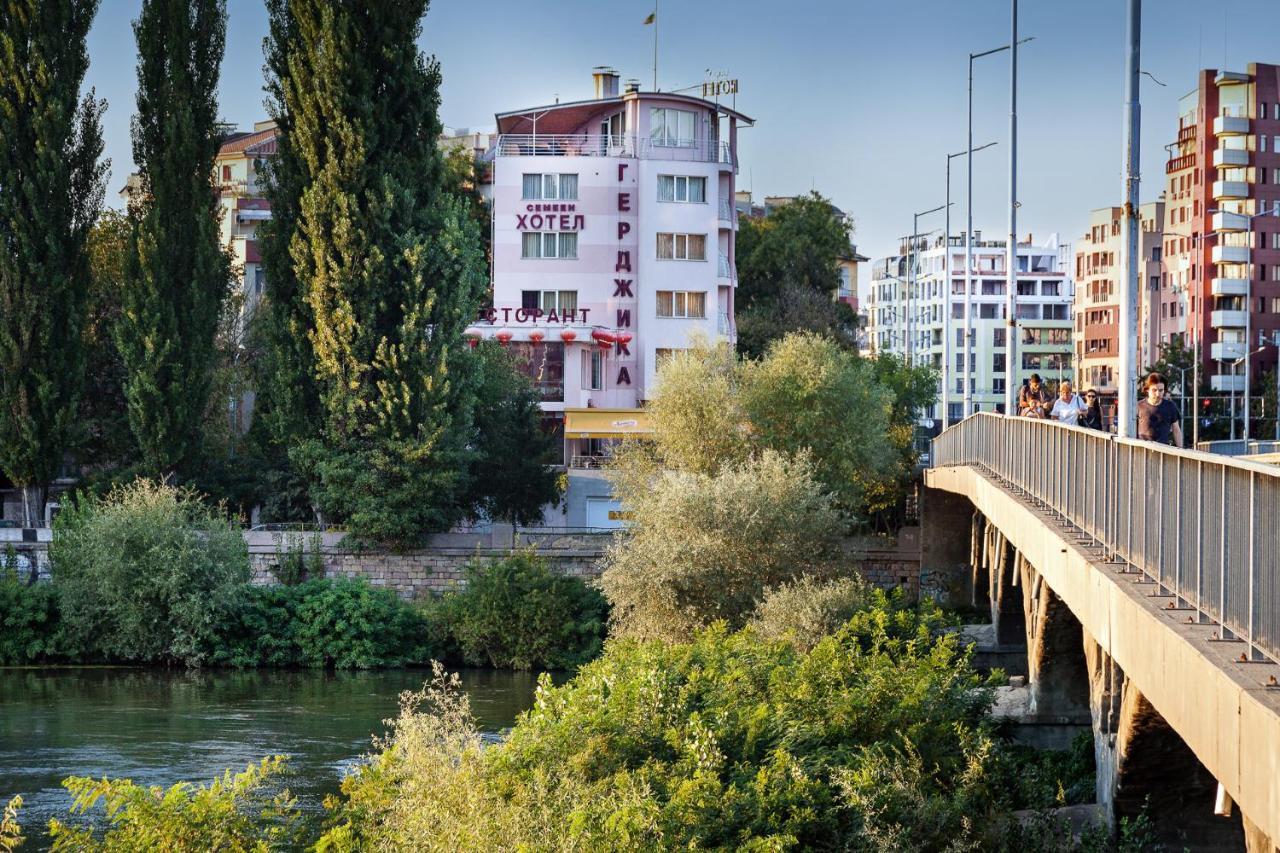 Family Hotel Gerdjika Plovdiv Buitenkant foto