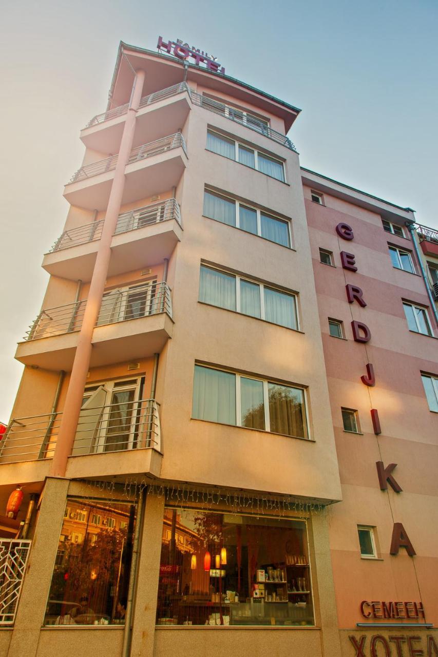 Family Hotel Gerdjika Plovdiv Buitenkant foto