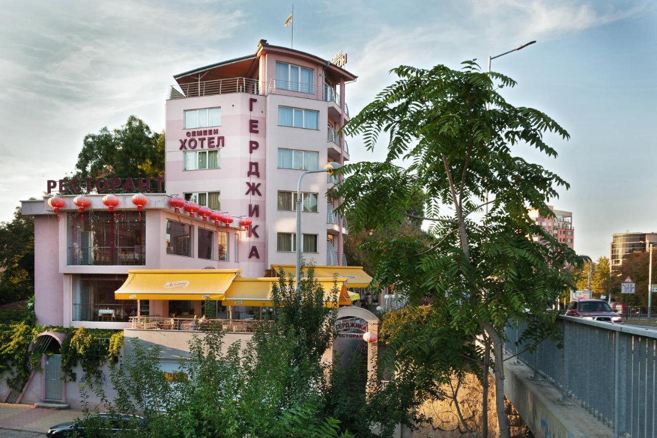 Family Hotel Gerdjika Plovdiv Buitenkant foto